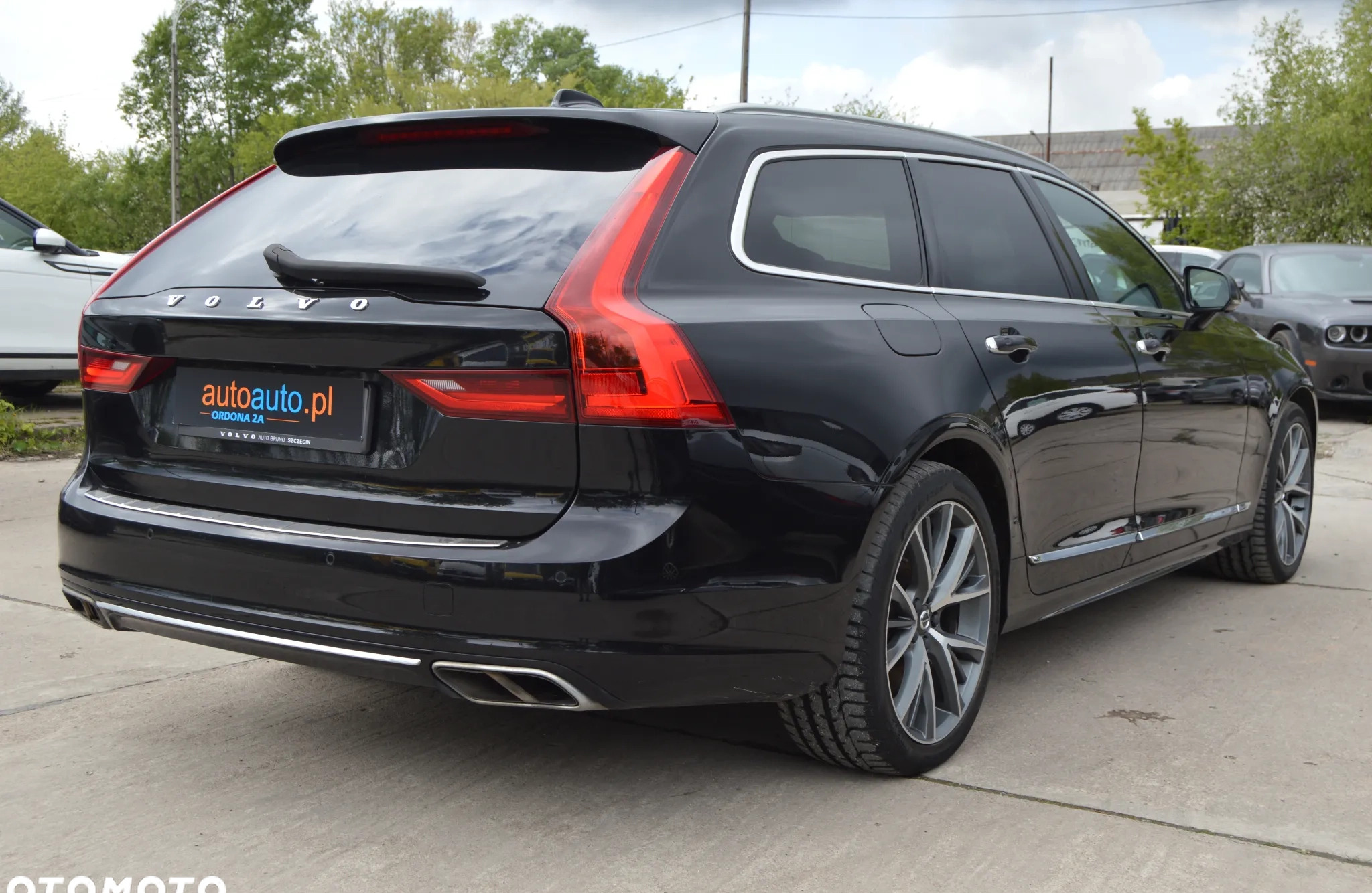 Volvo V90 cena 159999 przebieg: 69000, rok produkcji 2019 z Garwolin małe 92